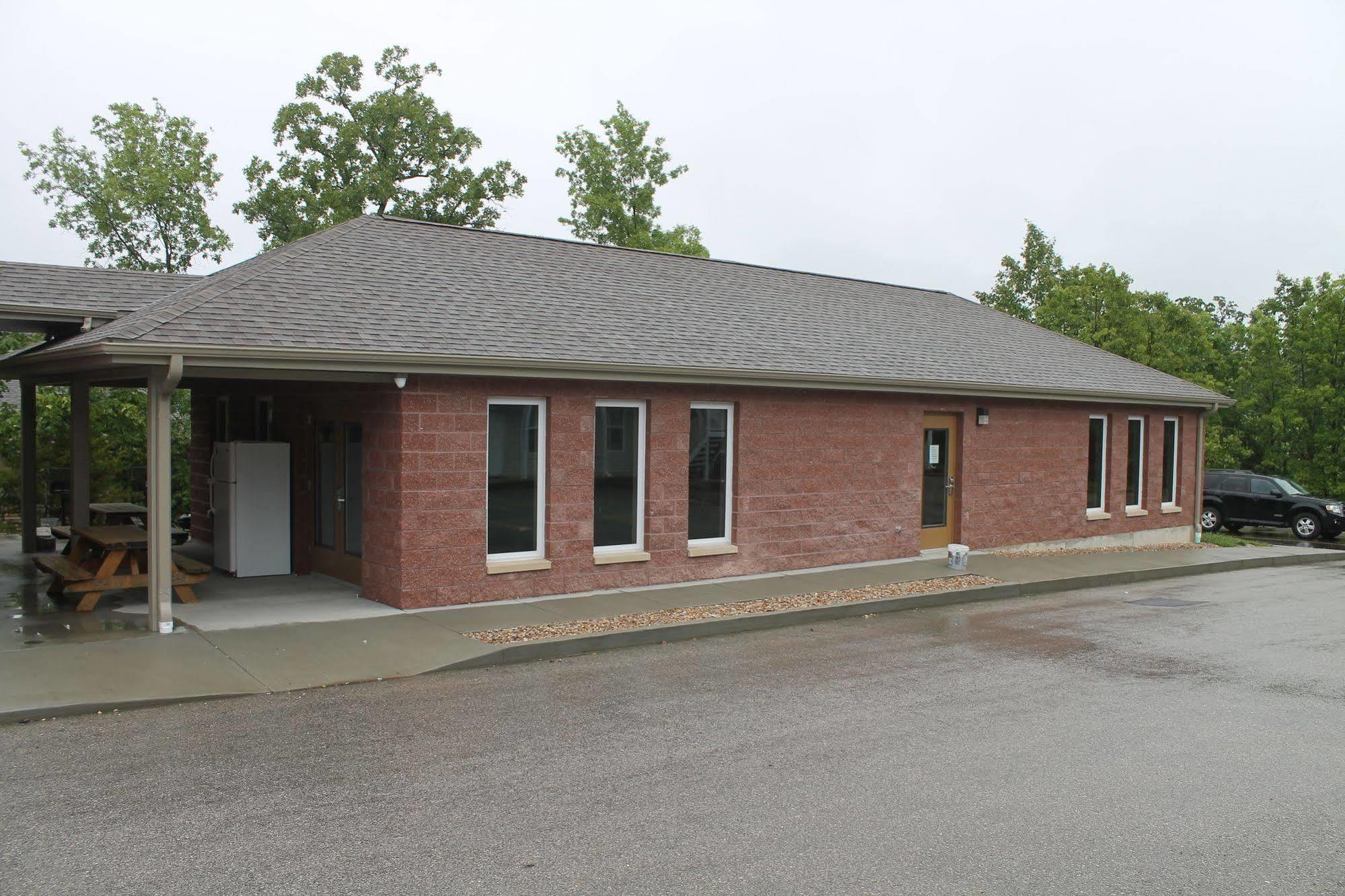 Bell'S Extended Stay And Suites St. Robert Extérieur photo