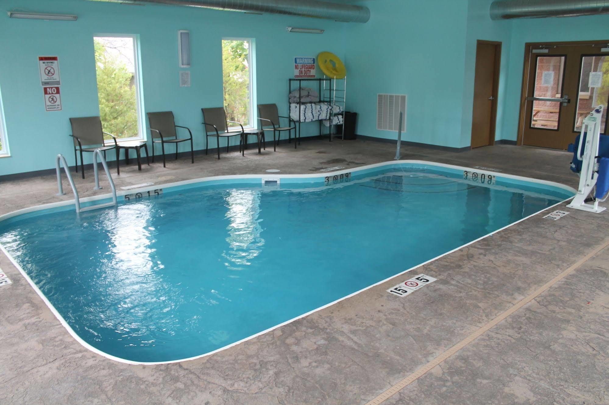 Bell'S Extended Stay And Suites St. Robert Extérieur photo